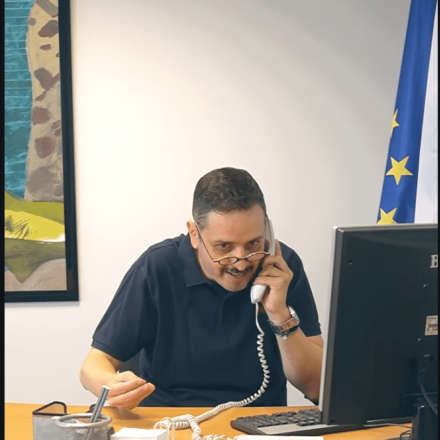 Ο Αλέξανδρος Τσουβέλας και η «διαστροφική» σχέση του με τον ΟΒΙ