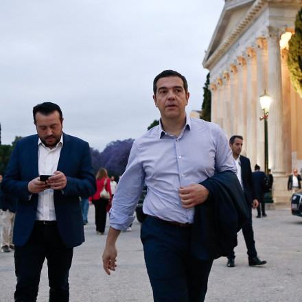 ΣΥΡΙΖΑ:Η «πάλη των τάσεων» για Τσίπρα-Αφήνει πίσω τους πρώην υπαρχηγούς του, πρώτο βήμα τον Οκτώβριο