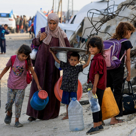 Πέντε αναπάντητα ερωτήματα για το σχέδιο ειρήνης στη Γάζα που παρουσίασε ο Τραμπ: Τα σημεία-αγκάθια