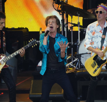 Οι Rolling Stones επιστρέφουν και επανακυκλοφορούν το Black and Blue με πολλές εκπλήξεις Οι Rolling Stones επιστρέφουν και επανακυκλοφορούν το Black and Blue με πολλές εκπλήξεις