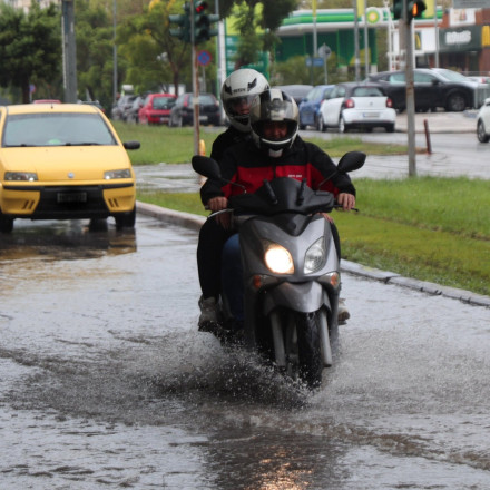 Καιρός: Ισχυρές βροχές και θυελλώδεις άνεμοι - Η πρόγνωση της ΕΜΥ για την Αττική