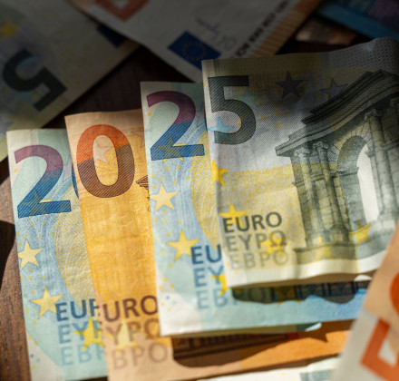 Ληξιπρόθεσμα χρέη στην εφορία: Πάνω από 111 δισ. ευρώ το σύνολο – Ποιοι χρωστάνε τα περισσότερα Ληξιπρόθεσμα χρέη στην εφορία: Πάνω από 111 δισ. ευρώ το σύνολο – Ποιοι χρωστάνε τα περισσότερα