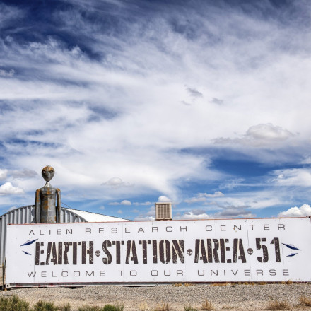 Συντριβή αεροπλάνου στην απόρρητη «Περιοχή 51» βαθαίνει το μυστήριο - Έρευνα του FBI