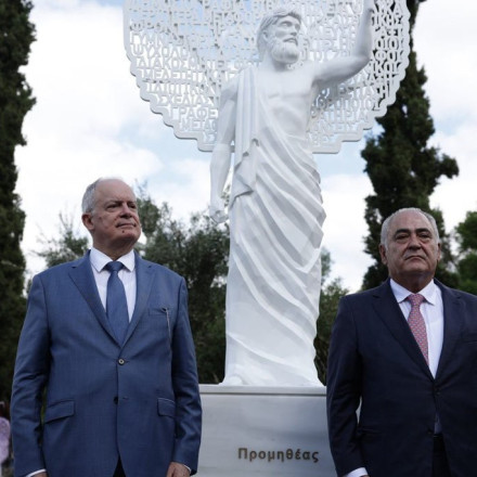 Αποκαλυπτήρια αγάλματος-συμβόλου για τους μικρομεσαίους στο Πεδίο του Άρεως