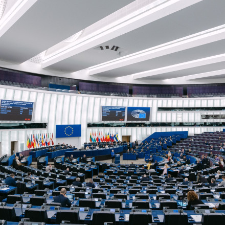 Ευρωκοινοβούλιο: Δικαστικό «μπλόκο» στη συμφωνία ΕΕ-Mercosur