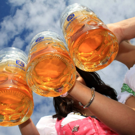 Σαν σήμερα ξεκίνησε το Oktoberfest - Πώς έγινε η μεγαλύτερη γιορτή μπύρας στον κόσμο