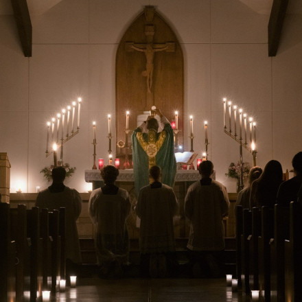 Άλλαξαν Οίνο για τη Θεία Ευχαριστία γιατί είχε γίνει μόδα στα μπαρ Άλλαξαν Οίνο για τη Θεία Ευχαριστία γιατί είχε γίνει μόδα στα μπαρ