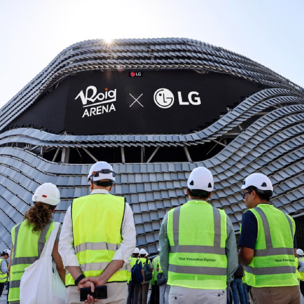 Η LG εξοπλίζει τη Roig Arena με πρωτοποριακές λύσεις ψηφιακής σήμανσης
