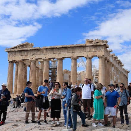 «Εκτόξευση» κατά 58% των ταξιδιωτικών εισπράξεων τον Ιανουάριο - Ρεκόρ αφίξεων από Βρετανία