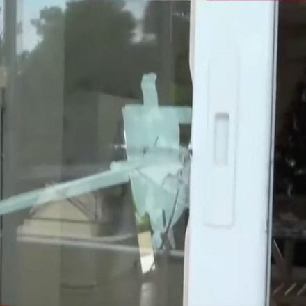 Τρόμος στο Πικέρμι: Διαρρήκτες έσπασαν μπαλκονόπορτα όταν μητέρα με 2 παιδιά ήταν σπίτι - «Ούρλιαζα»