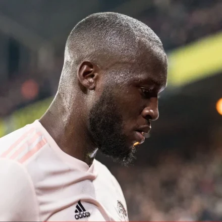 Συγκλονίζει ο Λουκάκου: «Μας εκβιάζουν με την σορό του πατέρα μου, δεν τον έχουμε θάψει»