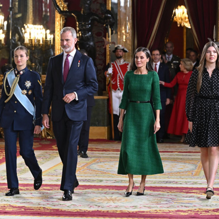 Λετίθια και Σοφία κλέβουν την παράσταση: Η συγκινητική στιγμή στη νοηματική και η αμήχανη «γκάφα» Λετίθια και Σοφία κλέβουν την παράσταση: Η συγκινητική στιγμή στη νοηματική και η αμήχανη «γκάφα»