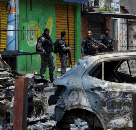 Αιματοχυσία στο Ρίο Ντε Τζανέιρο σε επιχείρηση κατά των ναρκωτικών – Τουλάχιστον 60 νεκροί