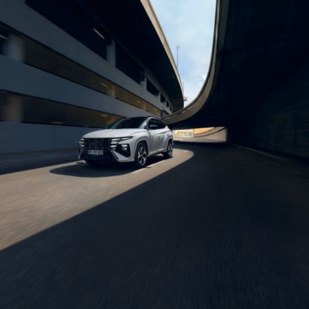 Νέο Tucson HEV & PHEV – Μια επιλογή που αλλάζει τον δρόμο σου