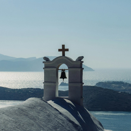 «Ωδή» διεθνών μέσων ενημέρωσης για την Ίο - «Ένας προορισμός αντιθέσεων»