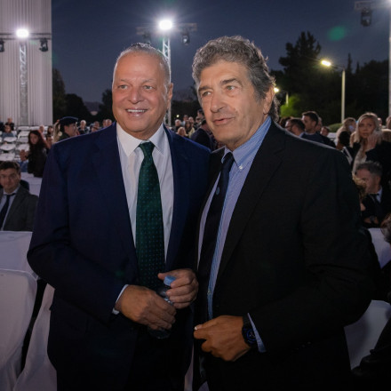 Η METLEN παρέδωσε στο Υπουργείο Εθνικής Άμυνας τη νέα βιοκλιματική πρόσοψη