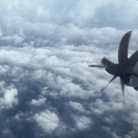 Απίθανο βίντεο: Αεροσκάφος διαπερνά τον «τυφώνα του αιώνα» - Προκάλεσε έντονες αναταράξεις η Melissa