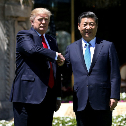 «Κλείδωσε» συνάντηση Τραμπ-Σι Τζιπίνγκ - Η εμπορική συμφωνία με «αντάλλαγμα» το Ουκρανικό