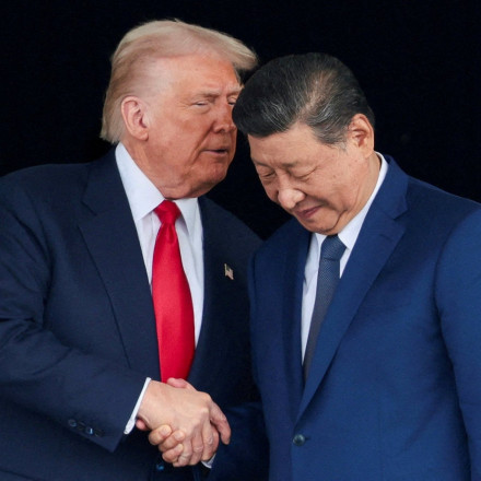 Guardian για Τραμπ στην Ασία: Οι ΗΠΑ μόλις ανακάλυψαν πως όταν κάνεις μπούλινγκ, αυτό σου επιστρέφει