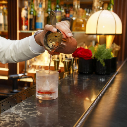 «Σεισμός» στην Campari: Στο μικροσκόπιο για φοροδιαφυγής η μητρική Lagfin - «Βουτιά» στο Χρηματιστήριο