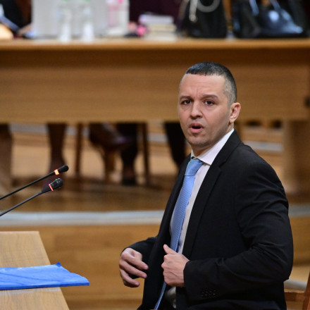 Αμετανότητος Κασιδιάρης: «Ο δολοφόνος του Φύσσα δολοφόνησε κι εμένα κατά κάποιο τρόπο» Αμετανότητος Κασιδιάρης: «Ο δολοφόνος του Φύσσα δολοφόνησε κι εμένα κατά κάποιο τρόπο»