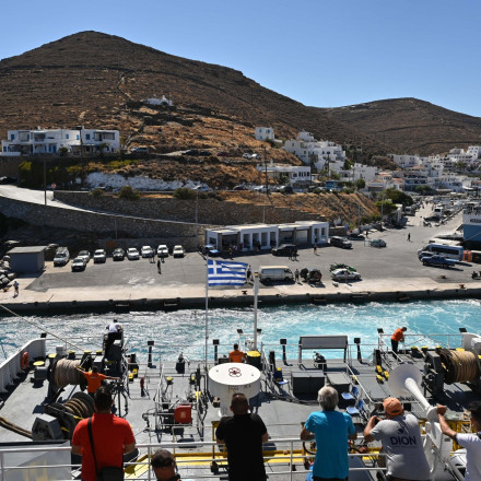 Απομονωμένη ξανά η Κύθνος: Σταμάτησαν τα δρομολόγια από Πειραιά