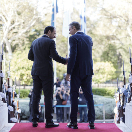 Στο Μέγαρο Μαξίμου η Διακυβερνητική Ελλάδας και Κύπρου-Μητσοτάκης: Είναι σημαντικό να συντονιζόμαστε