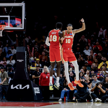 NBA: Περίπατος των Σανς στην Ιντιάνα - Νίκες για Ράπτορς και Χοκς