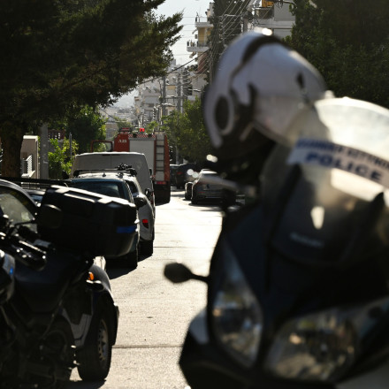 Τρόμος στον Πύργο: Της επιτέθηκε ο σύζυγός της με μαχαίρι και μετά επιχείρησε να αυτοκτονήσει