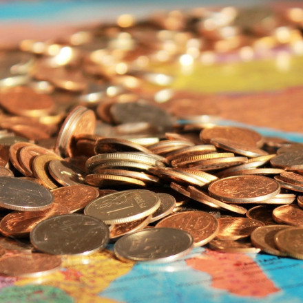 Eurostat: Στις τρεις τελευταίες χώρες στον ετήσιο μέσο μισθό η Ελλάδα το 2024