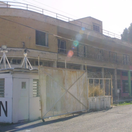 Κύπρος: Τουρκική πρόκληση στη νεκρή ζώνη - Στρατιωτικό όχημα κυνήγησε Ελληνοκύπριο αγρότη