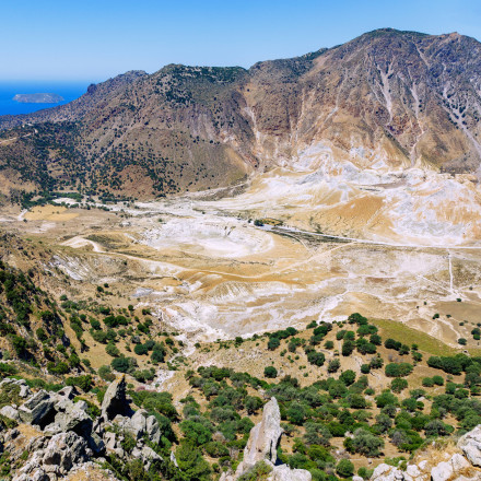 Νίσυρος: Το ηφαιστειακό κόσμημα του Αιγαίου στον Παγκόσμιο χάρτη Γεωπάρκων της UNESCO