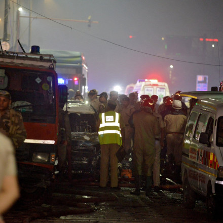 Ισχυρή έκρηξη κοντά στο αξιοθέατο Κόκκινο Φρούριο στο Νέο Δελχί - Τουλάχιστον 8 νεκροί