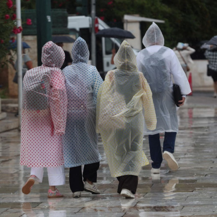 Κακοκαιρία με ισχυρές καταιγίδες «δείχνουν» οι μετεωρολόγοι - Οι αναρτήσεις Κολυδά και Τσατραφύλλια