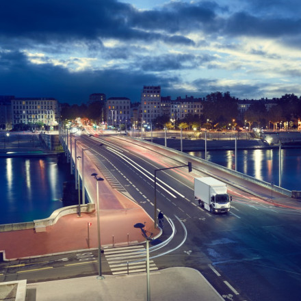 Η Renault Trucks στην Solutrans 2025: Οδηγώντας την απανθρακοποίηση των μεταφορών