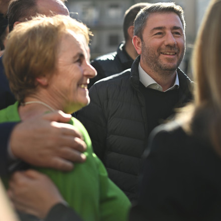 Η κτηνοτρόφος με την πράσινη ζακέτα έκλεψε τις εντυπώσεις και στην Αθήνα