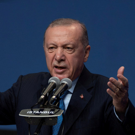 Τουρκία και Νότια Κορέα υπέγραψαν μνημόνιο συνεργασίας για την πυρηνική ενέργεια