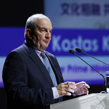 Ο Καραμανλής υπεραμύνεται της συμφωνίας με την Cosco: Μια από τις μεγαλύτερες επενδύσεις στην Ελλάδα