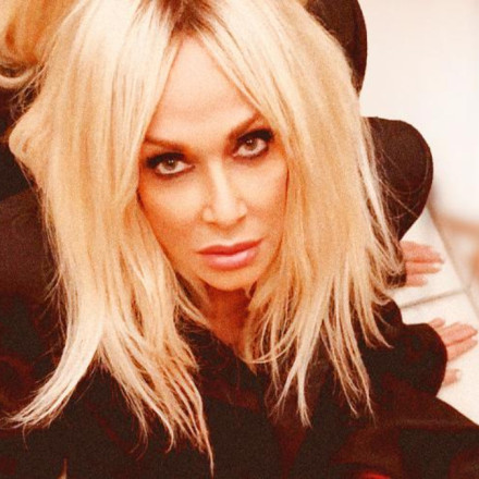 Βίσση: Το νέο super hit «Εξαίρεση» κυκλοφόρησε σήμερα, λίγες μέρες πριν την πρεμιέρα στο Hotel Ερμού