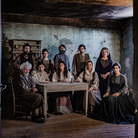 «Οι αθώοι»: Ένα καυτό ερωτικό τρίγωνο στην Κέρκυρα του 20ου αιώνα έρχεται τον Ιανουάριο στο MEGA