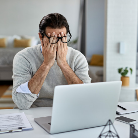 Γιατί ο εγκέφαλός μας «αδειάζει» όταν είμαστε εξαντλημένοι - Τι δείχνει νέα μελέτη