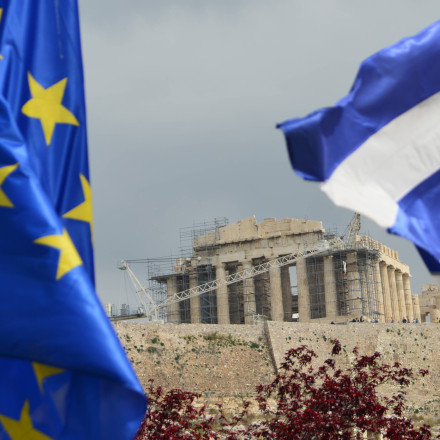 Κομισιόν: Ανάπτυξη 2,1% για την Ελλάδα το 2025 – Επιβράδυνση μετά το Ταμείο Ανάκαμψης