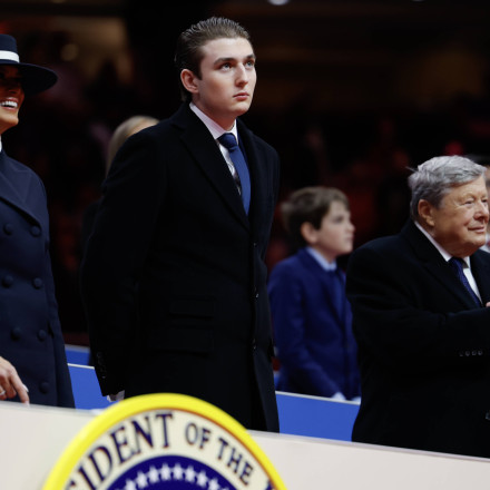 Ντόναλντ Τραμπ: Αποκαλύφθηκε τι ψιθύρισε ο γιος του στο αυτί του Μπάιντεν την ώρα της ορκωμοσίας του