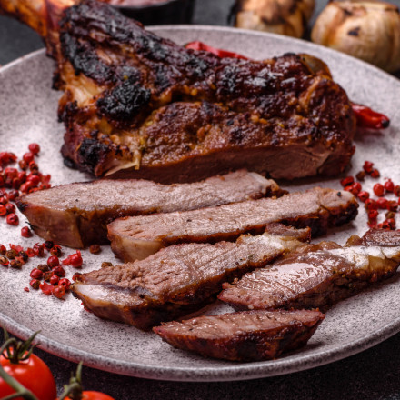 Ποιοι λαοί τρώνε περισσότερο κρέας και ποιο προτιμούν – Η έκπληξη με την Ελλάδα στη διεθνή κατάταξη