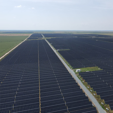 Όμιλος ΔΕΗ: 130 MW φωτοβολταϊκών προστίθενται στο εν λειτουργία χαρτοφυλάκιο ΑΠΕ στη Ρουμανία