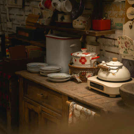 16 «παλιομοδίτικα» αντικείμενα κουζίνας που έχουν σχεδόν εξαφανιστεί από τα σύγχρονα σπίτια