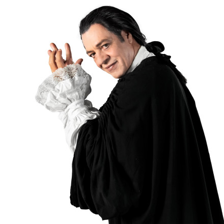 Γιάννης Τσορτέκης: Υποδύεται τον Ταρτούφο και μας αποκαλύπτει τα αιώνια, ανθρώπινα πάθη