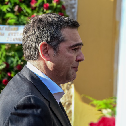 Ο «παππούς» που ένωσε την πολυδιασπασμένη Αριστερά ακόμη και με τον θάνατό του