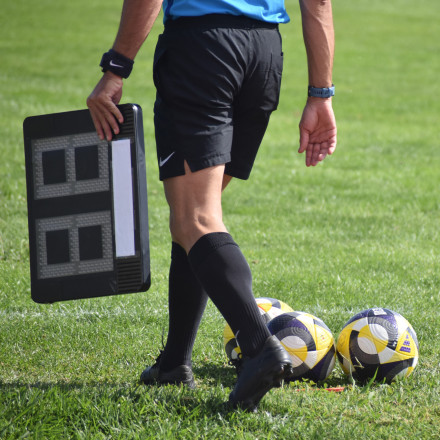 Απίστευτο περιστατικό στη Λάρισα: Παράγοντας ομάδας γρονθοκόπησε βοηθό διαιτητή σε αγώνα τοπικού