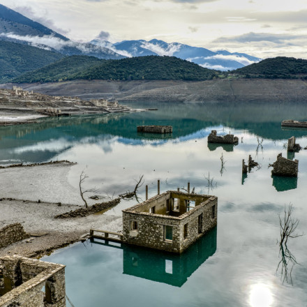 Η Αττική σε υδρολογική κρίση - Οι λύσεις και τα έργα που επισπεύδονται για τη λειψυδρία